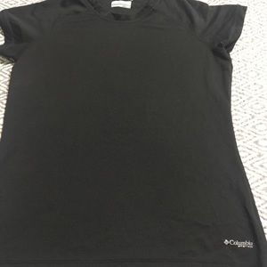 Women’s Columbia shirt